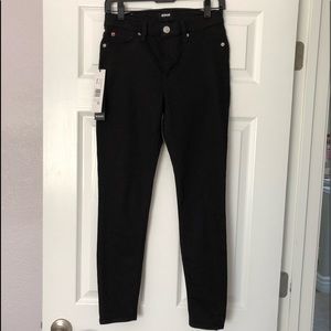 ✴️FLASH SALE✴️ NWT HUDSON jeans size 28